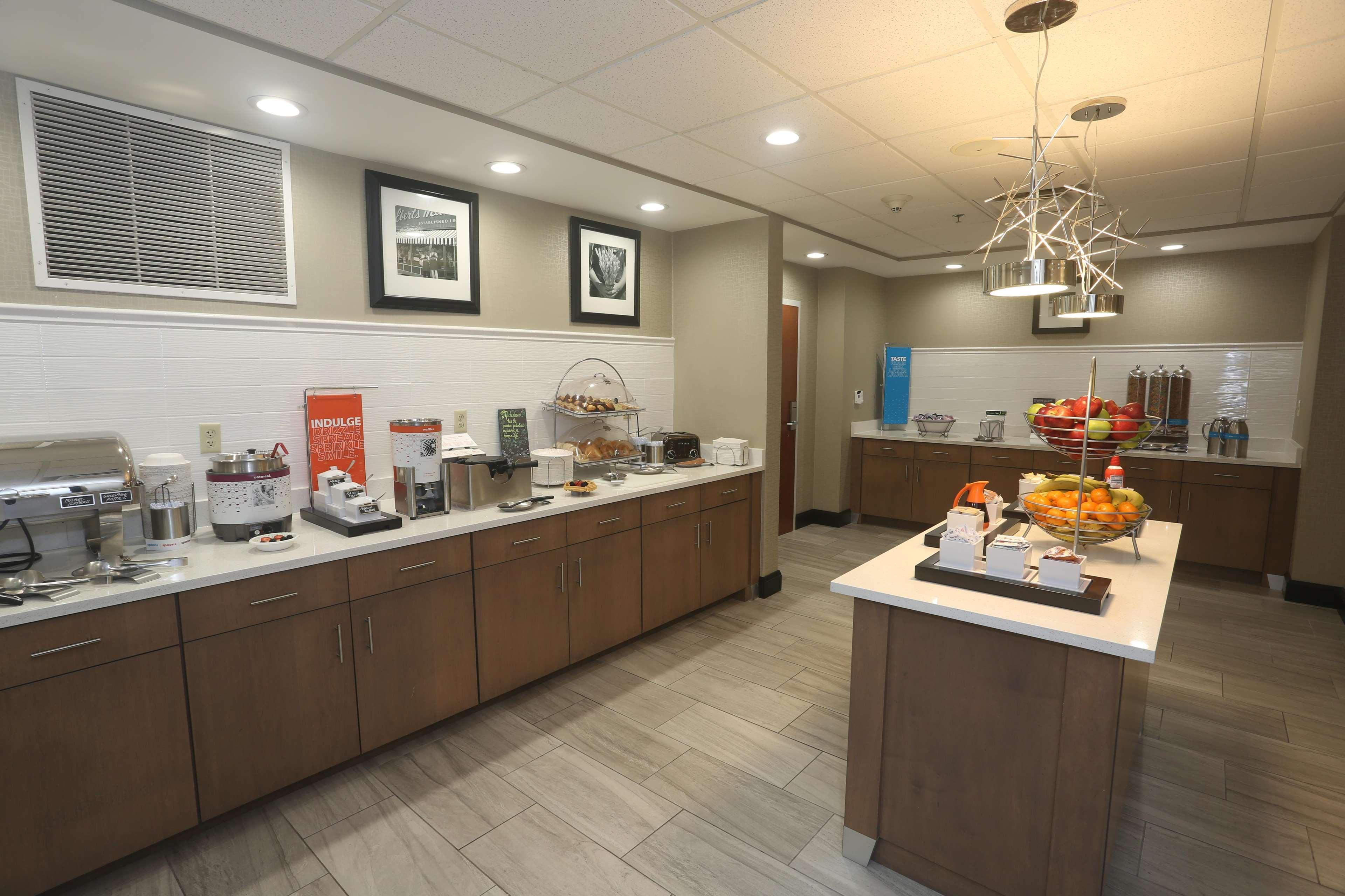 Hampton Inn Owego Exterior foto
